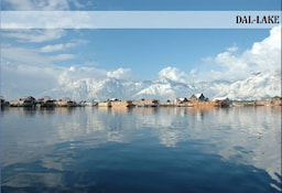 Dal_Lake_Houseboat