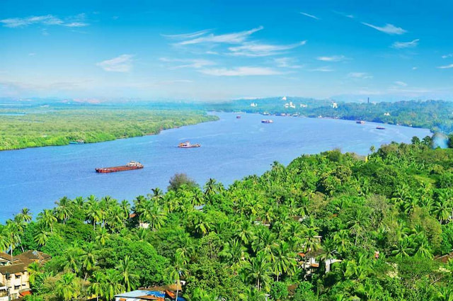 Go for Island hoping