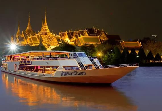 Chaophaya Dinner Cruise 1