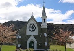 Day Trip To Arrow Town - 0