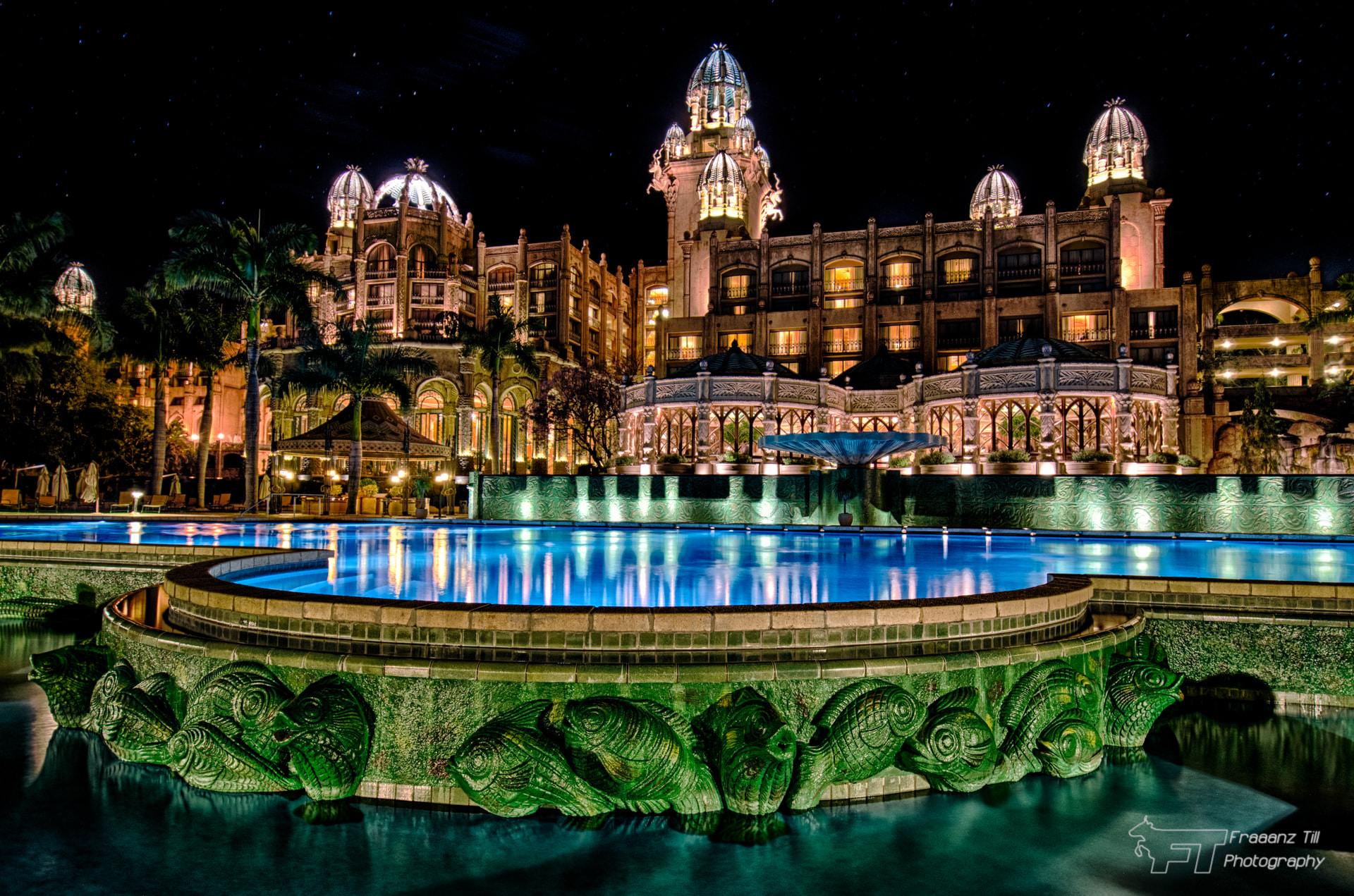 Sun-City-hotel-South-Africa - 0