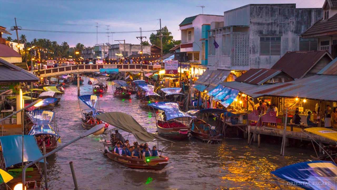 Floating market