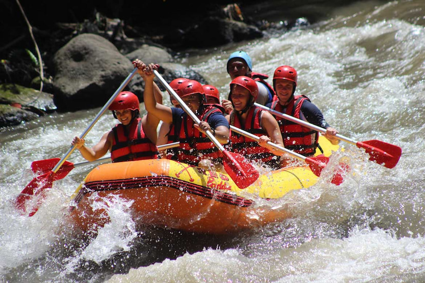 AYUNG RIVER WATER RAFTING