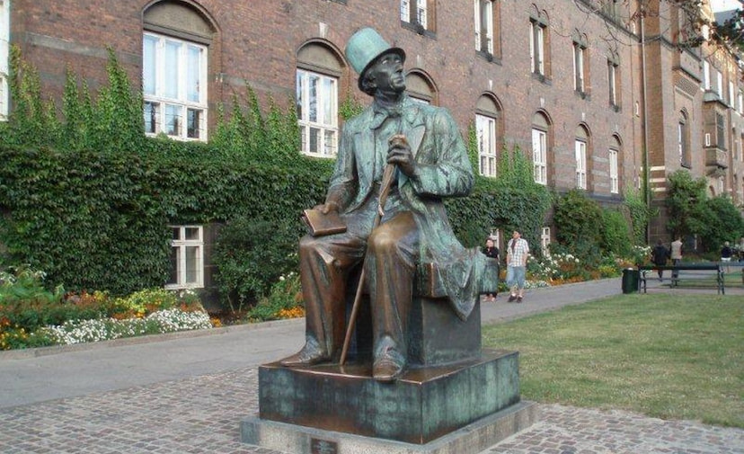 Hans Christian Statue