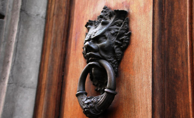 door knockers