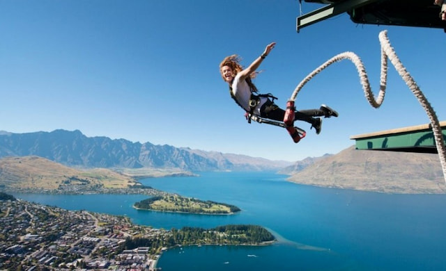 Face you fear and go Bungee Jump