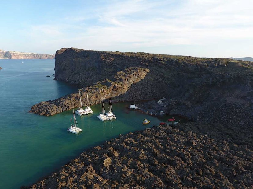 Tour of Thira Volcano and Hot Springs