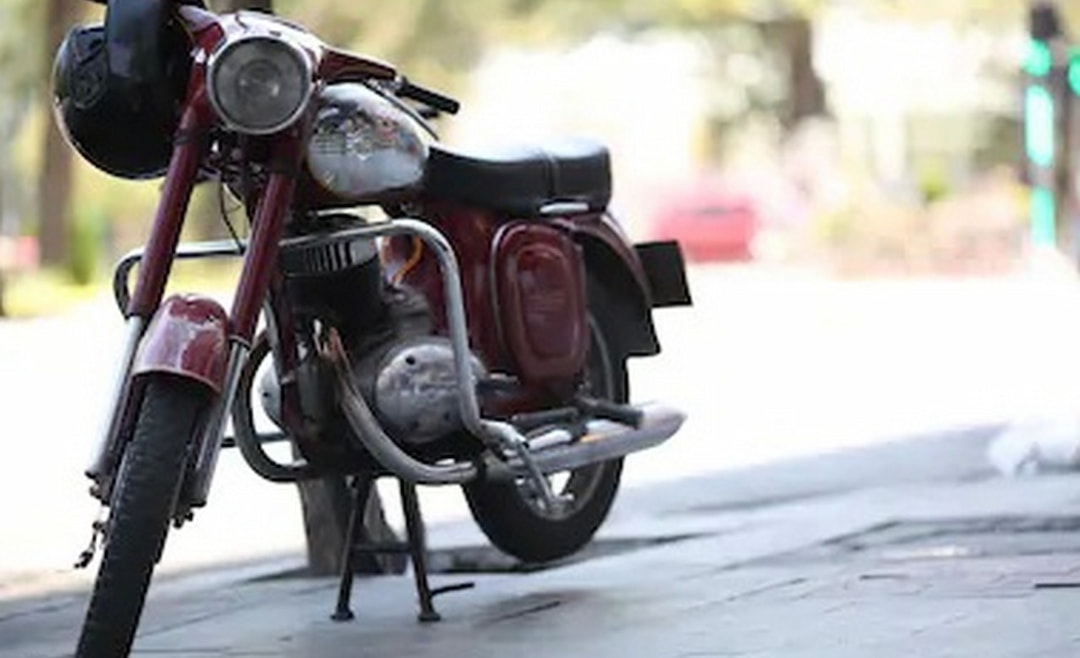 Vintage Motorcycle Tour