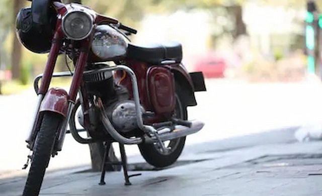 Vintage Motorcycle Tour