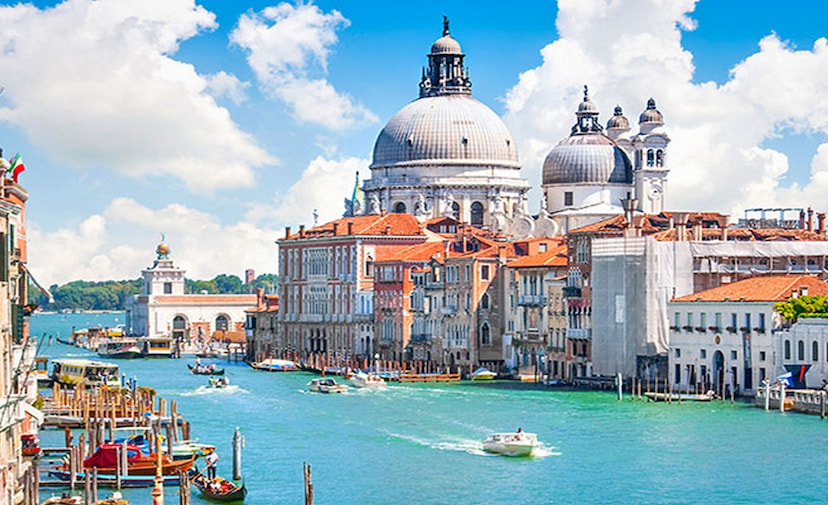 Walking tour of Island