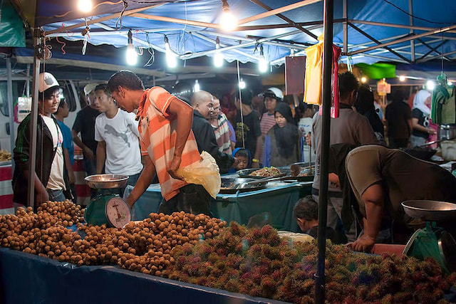 Eat in the Night Markets
